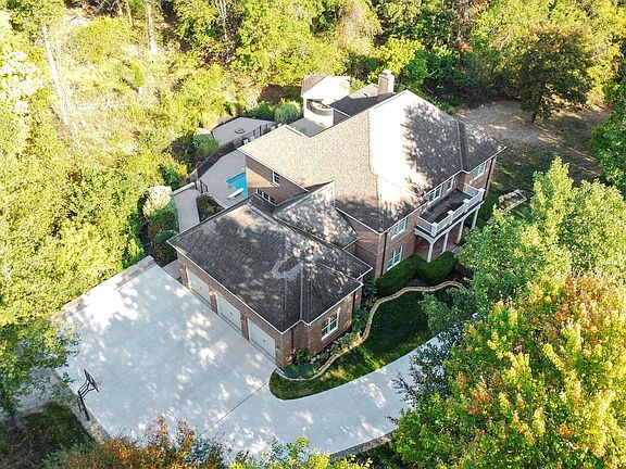 4th image of 125 Fallen Ash Dr