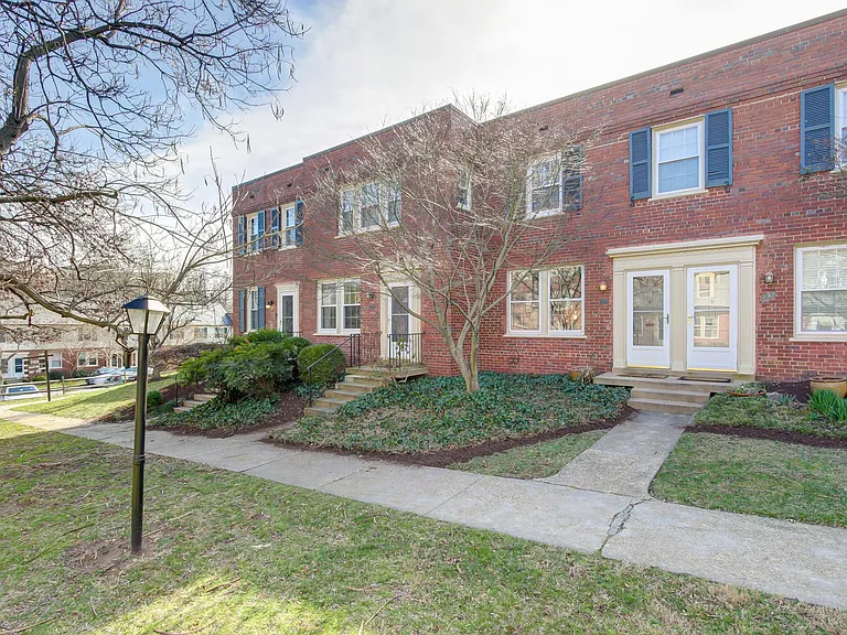 1100 S Barton St #293 — Photo 3