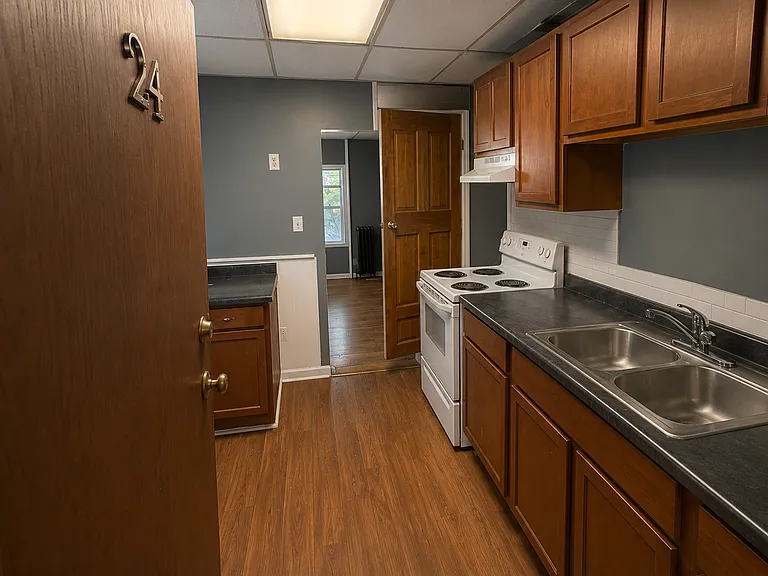 348 Maria Ave #24 — Photo 2
