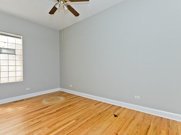 2nd image of 2107 W Warner Ave #Ch1