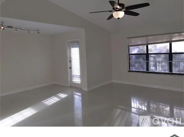 4261 W McNab Rd APT 32, Pompano Beach, FL 33069