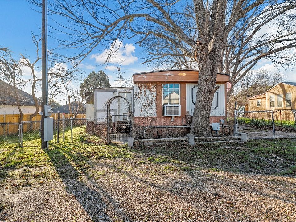 1st image of 2209 Angelina St