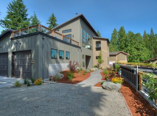 1111 Wing Point Way NE, Bainbridge Island, WA 98110