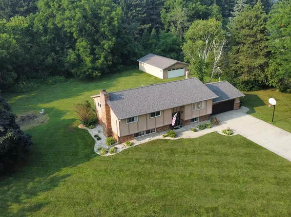 S69W22060 Sonoma WAY, Big Bend, WI 53103