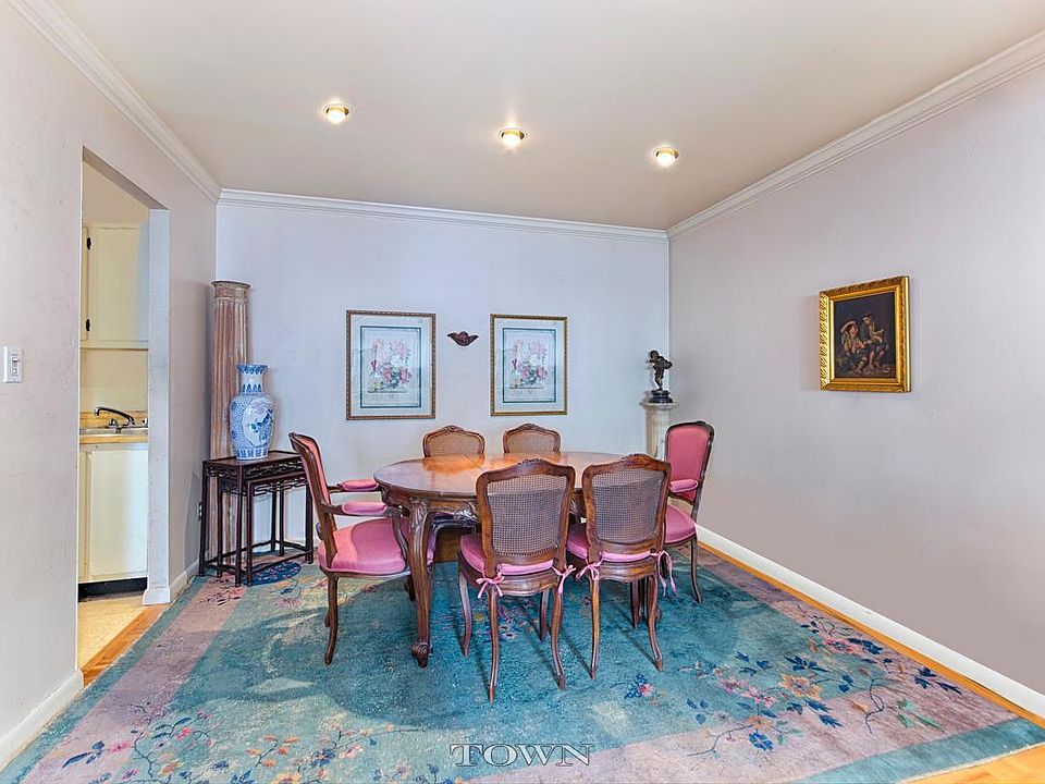2nd image of 402 E 90th St APT 4D