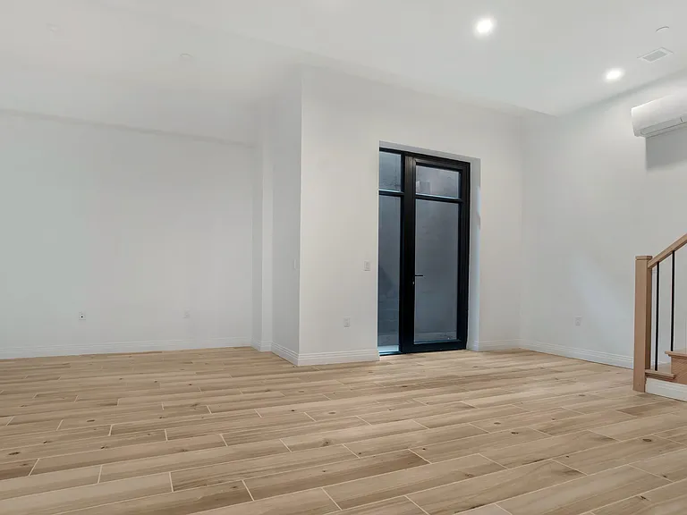 875 4th Ave #103 — Photo 10