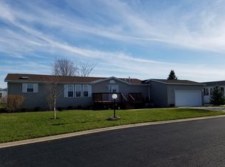 25 Robin Ct, Sandwich, IL 60548