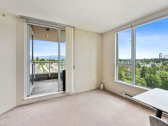 3rd image of 5189 Gaston St #1408