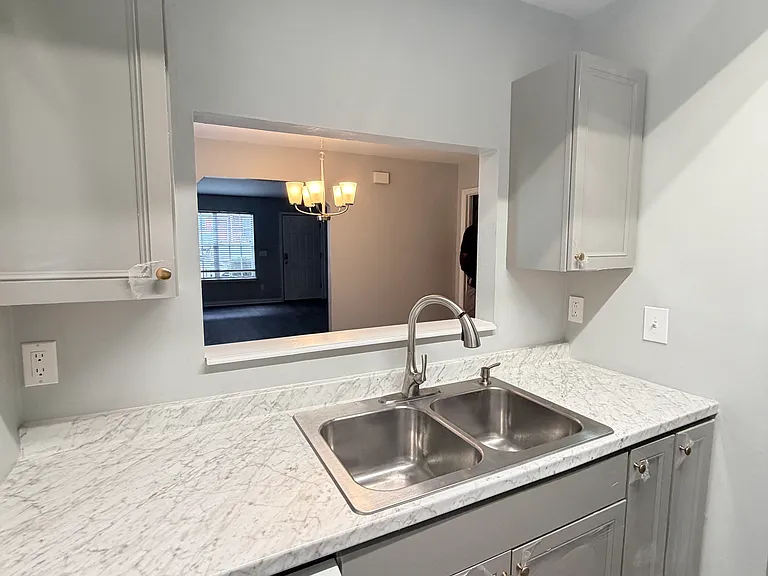 3975 Gaffney Loop — Photo 12
