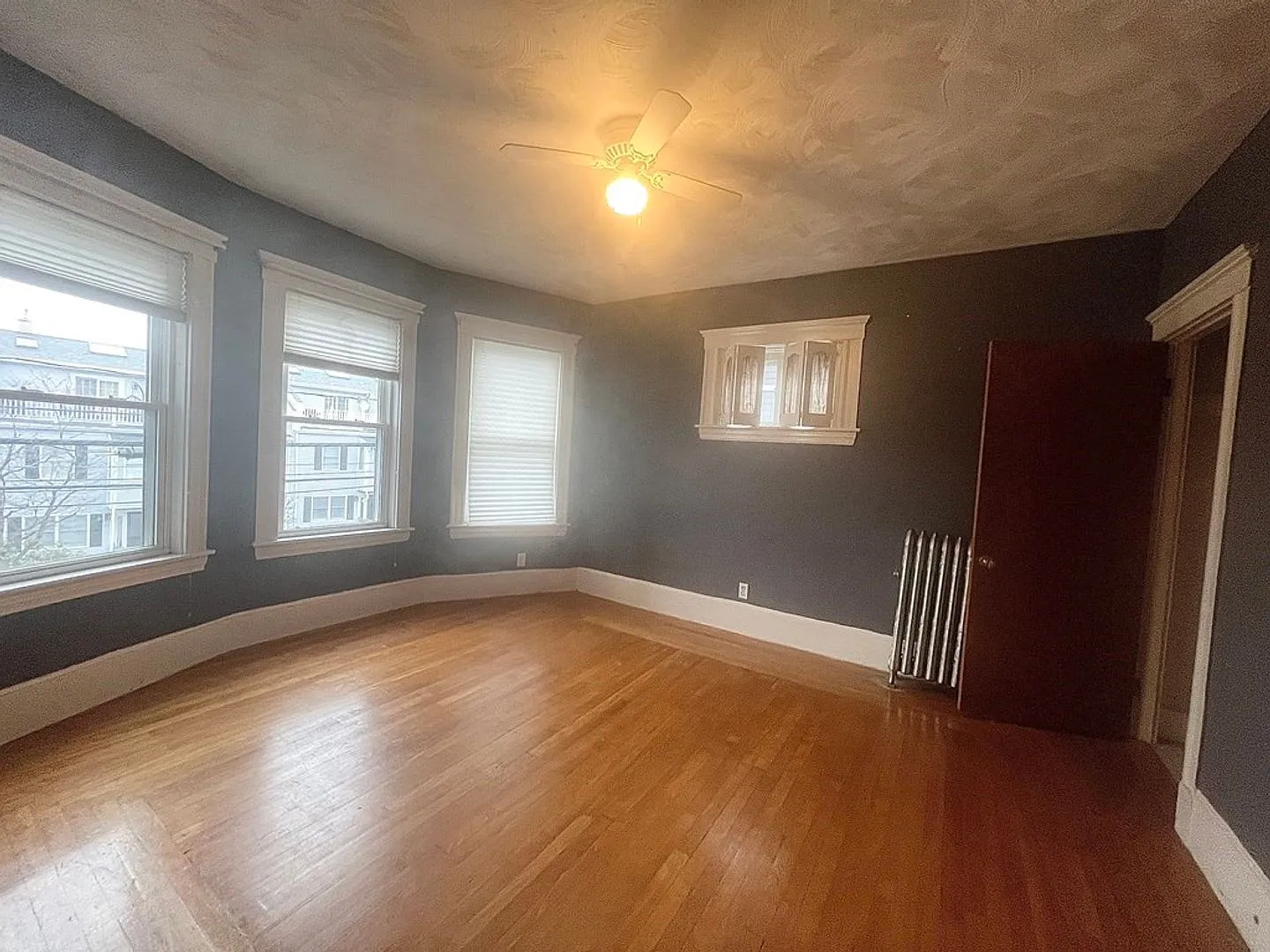 3 Off-Street Parking & In-Unit Laundry 3-bed — Photo 1