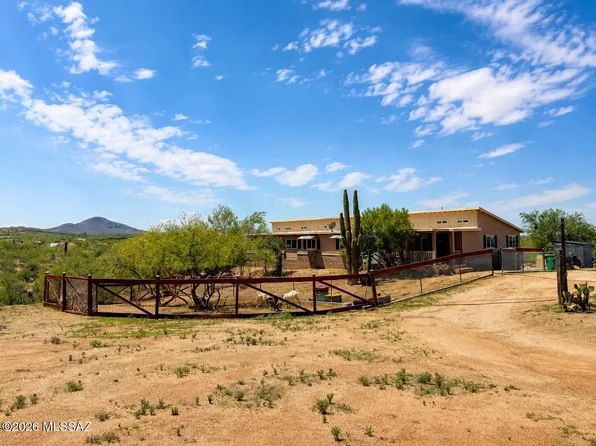 7342 S Pistol Hill Rd, Vail, AZ 85641