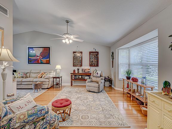 5th image of 7643 Nemec Drive S