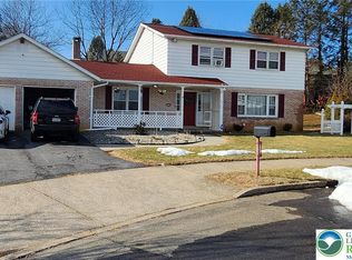 1137 Lynnhurst Pl, Bethlehem, PA 18017