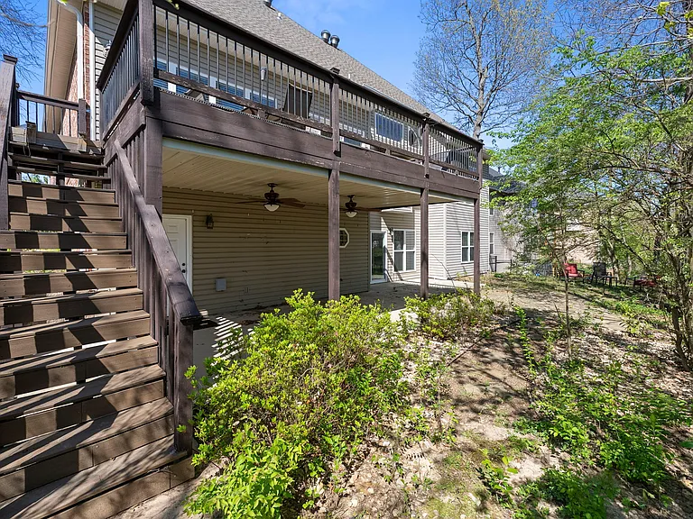 3902 NE Cadbury Ave — Photo 38