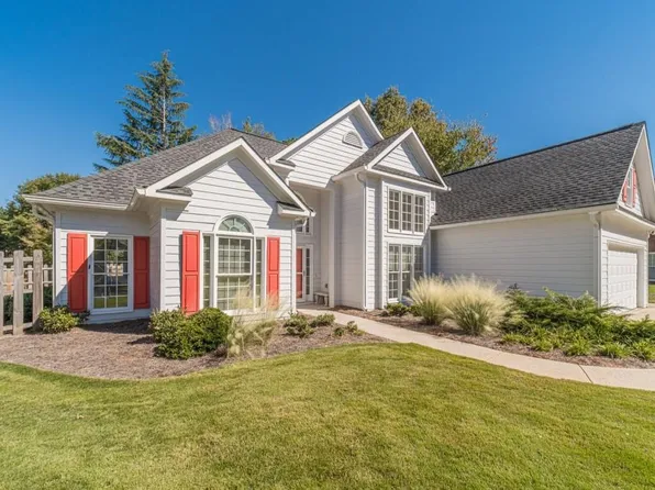 6275 Clear Spring Ln, Flowery Branch, GA 30542