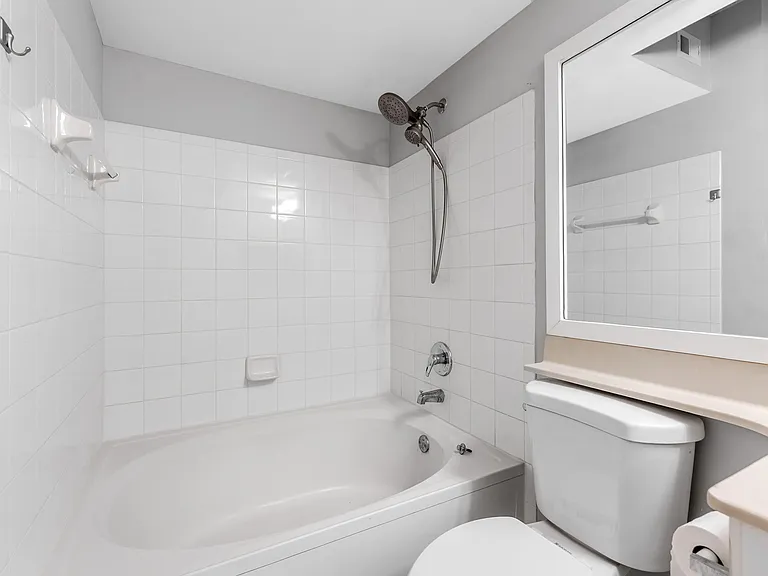 1106 Tuscany Way — Photo 15