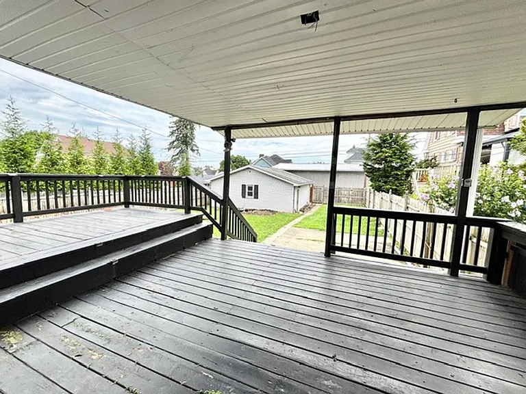 611 Green St — Photo 23