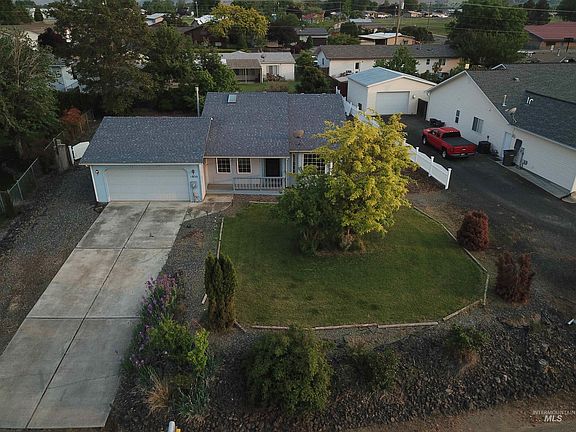 2nd image of 1835 Solar Hills Dr