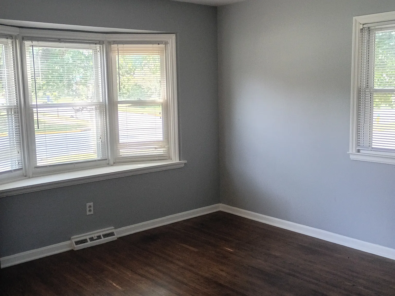 2 bed, 800 sqft, $1,200 — Photo 4