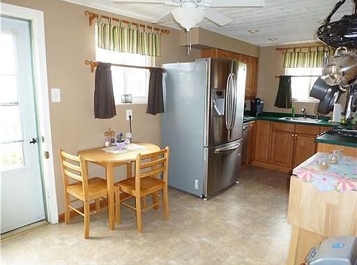 2nd image of 459 Lois Dr