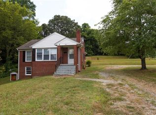 1002 E Fairfield Rd, High Point, NC 27263