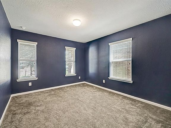 3rd image of 25423 Western Sage Ln