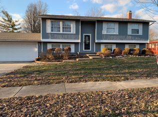 4304 Lilac Ln, Mount Vernon, IL 62864