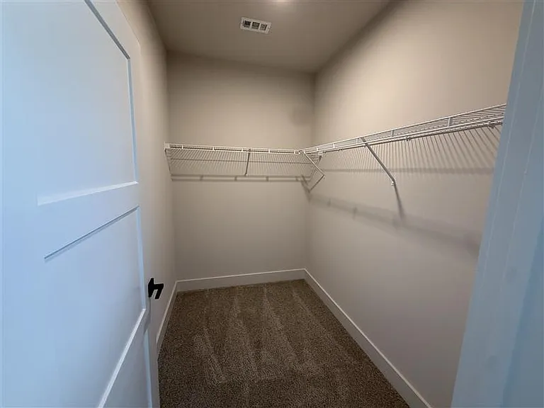 District on the Etowah Apartments — Photo 1433
