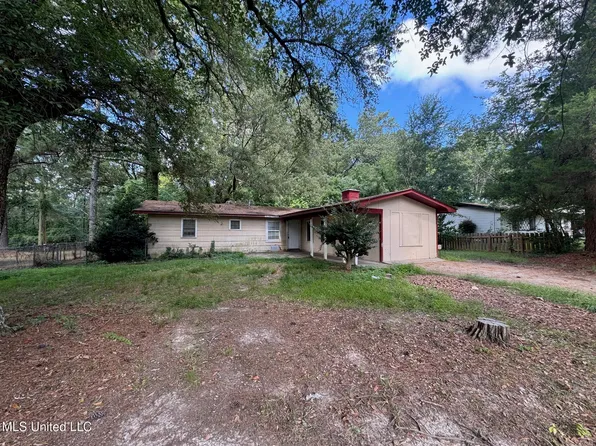 403 Queen Julianna Ln, Jackson, MS 39209