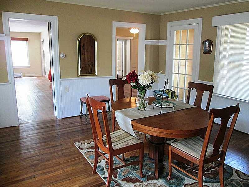 532 Switch Rd, Wood River Junction, RI 02894 Zillow