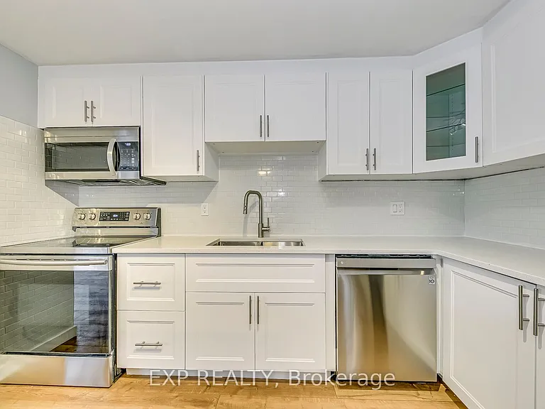 76 Gibb St — Photo 10