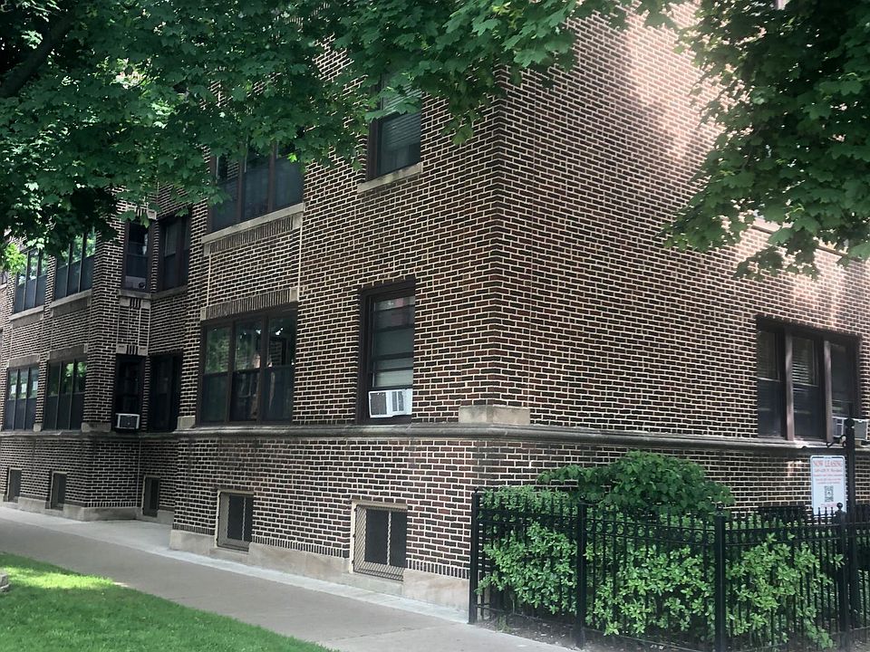 1st image of 1251 W Waveland Ave #2