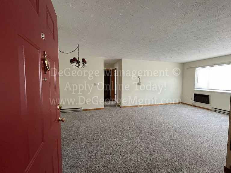 Parkway Apartments — Photo 19