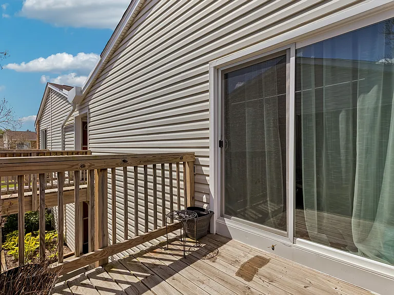 Kenilworth Cir — Photo 16