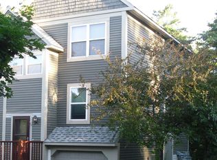 161 Austin Dr APT 68, Burlington, VT 05401