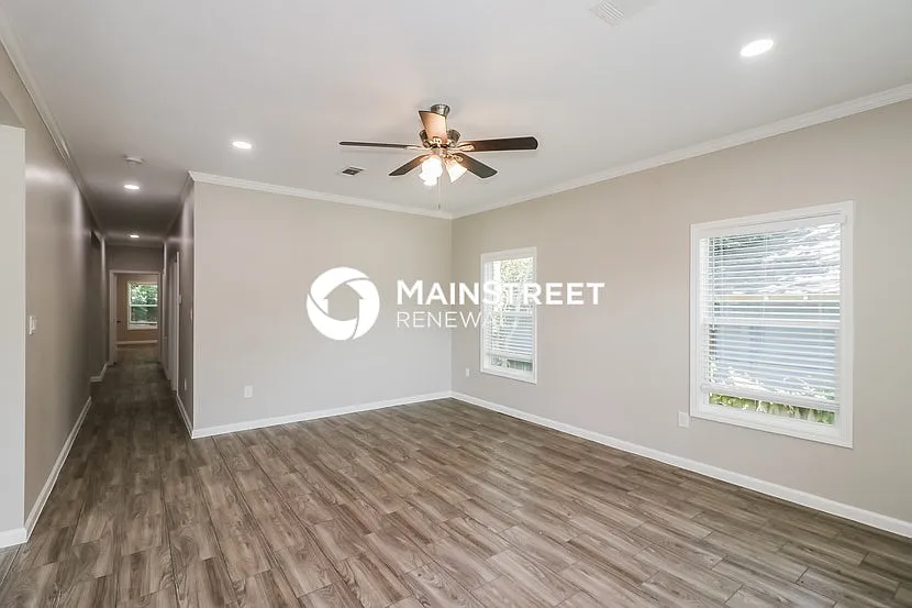 774 Dillard St — Photo 4