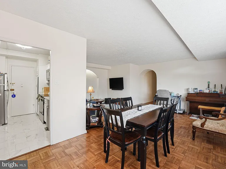 4740 Connecticut Ave NW #818 — Photo 8