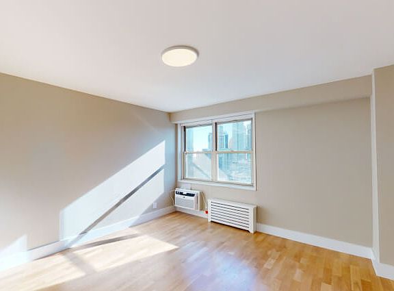 4th image of 40 Harrison St #4011D