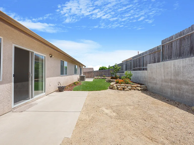 204 Brunos Ct — Photo 32