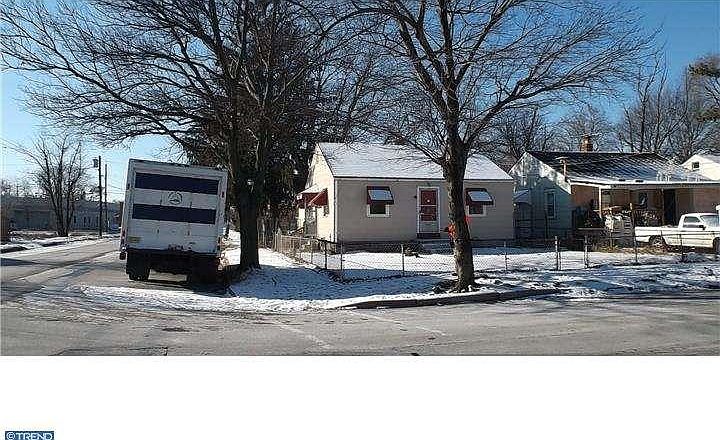 1st image of 1203 No 19 St