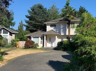 3023 NE 195th Ct, Lake Forest Park, WA 98155