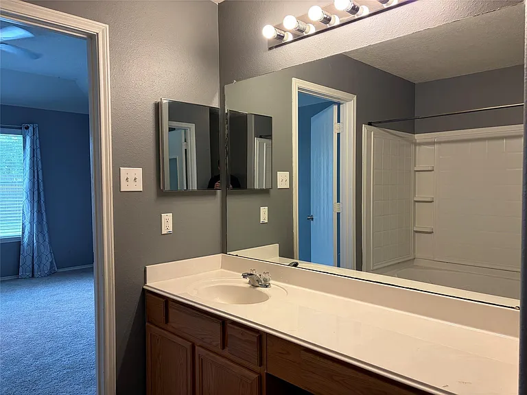 9510 Barr Spring Dr — Photo 15