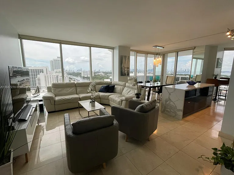 4775 Collins Ave #2105 — Photo 18