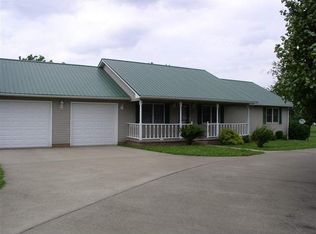 200 Gerald Moore Loop, Benton, KY 42025