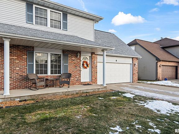 3rd image of 8B Dawson Cir