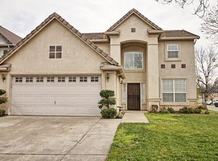 208 Rector Ln, Modesto, CA 95357