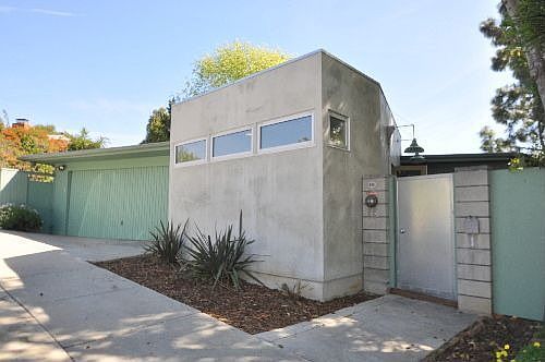 1st image of 650 Palmera Ave
