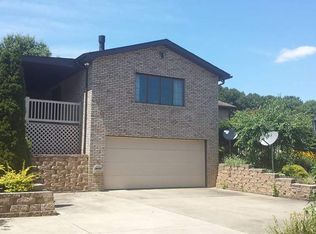 2877 Stonecreek Rd SW, New Philadelphia, OH 44663