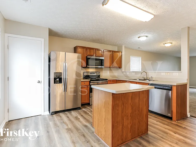 7399 Kenrich Dr — Photo 5
