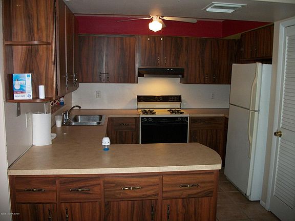 4th image of 3290 Dade Cir NE